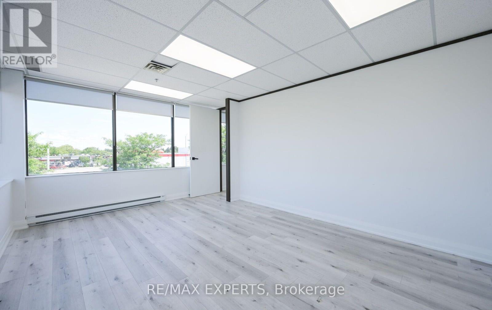 210 - 30 Martha Street, Caledon, Ontario L7E 5V1 - Photo 34 - W13591562