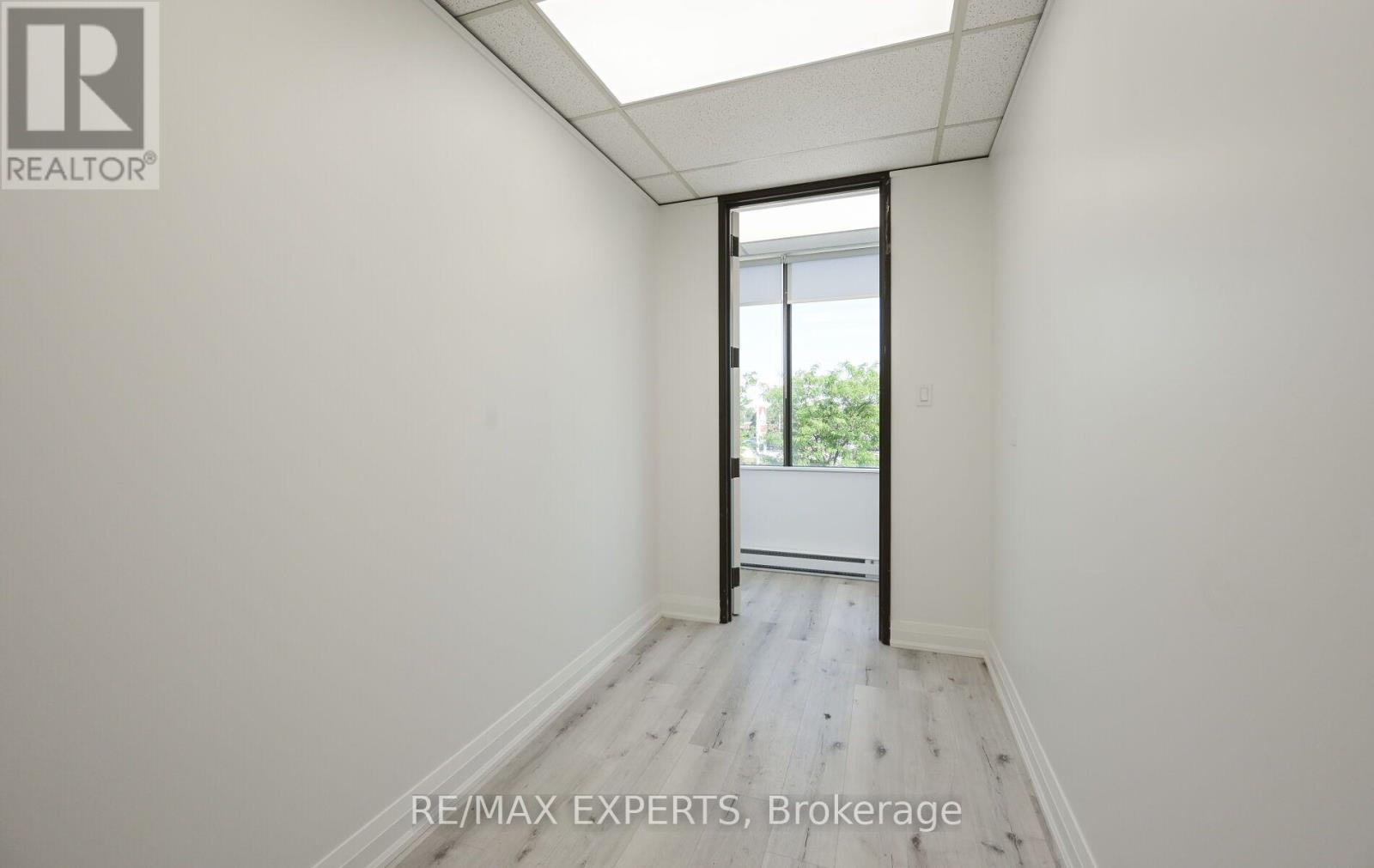 210 - 30 Martha Street, Caledon, Ontario L7E 5V1 - Photo 26 - W13591562