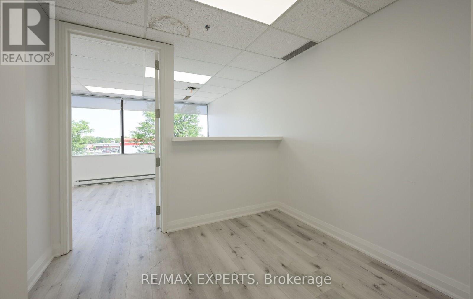 210 - 30 Martha Street, Caledon, Ontario  L7E 5V1 - Photo 13 - W13591562