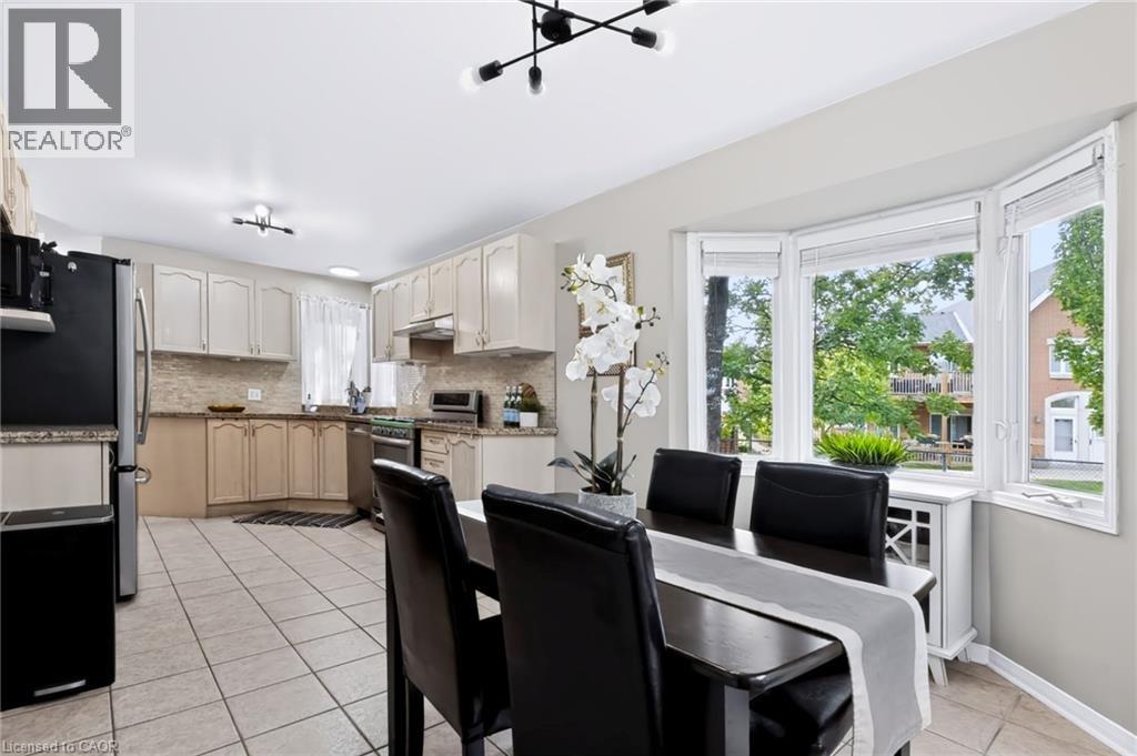 4130 Foxwood Drive, Burlington, Ontario  L7M 4L3 - Photo 8 - 40855640
