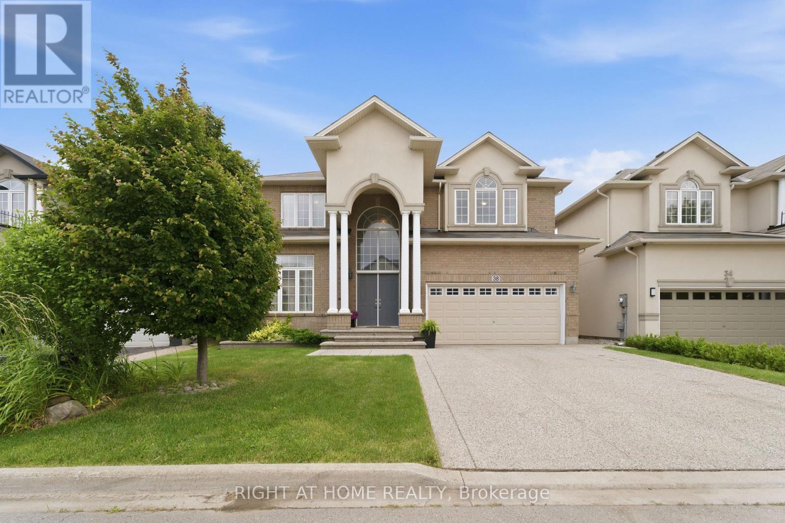 38 WEAVER DRIVE, Hamilton, Ontario