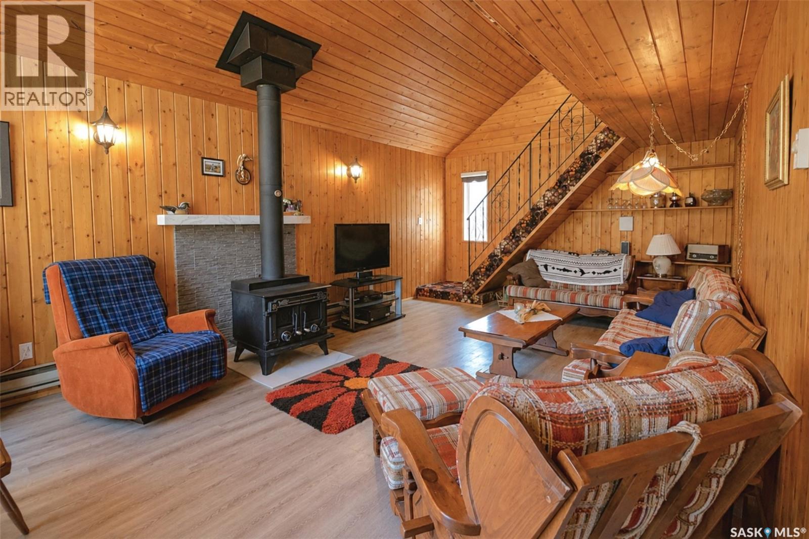 303 Christel Crescent, Lac Des Îles, Saskatchewan  S0M 1A0 - Photo 11 - SK045467