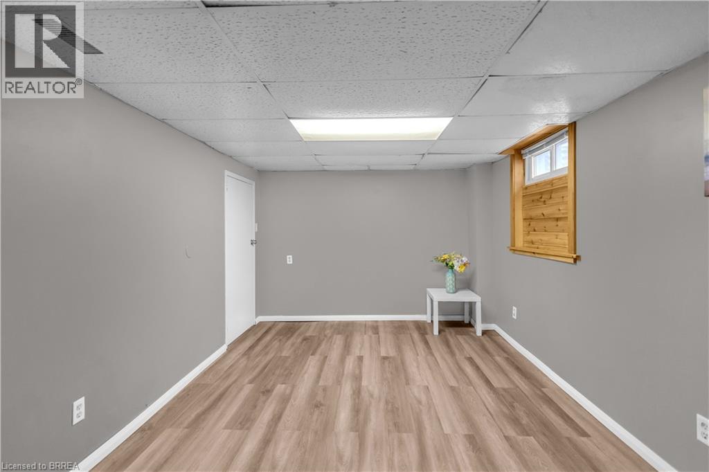 92 Brier Park Road, Brantford, Ontario  N3R 5T4 - Photo 32 - 40854538