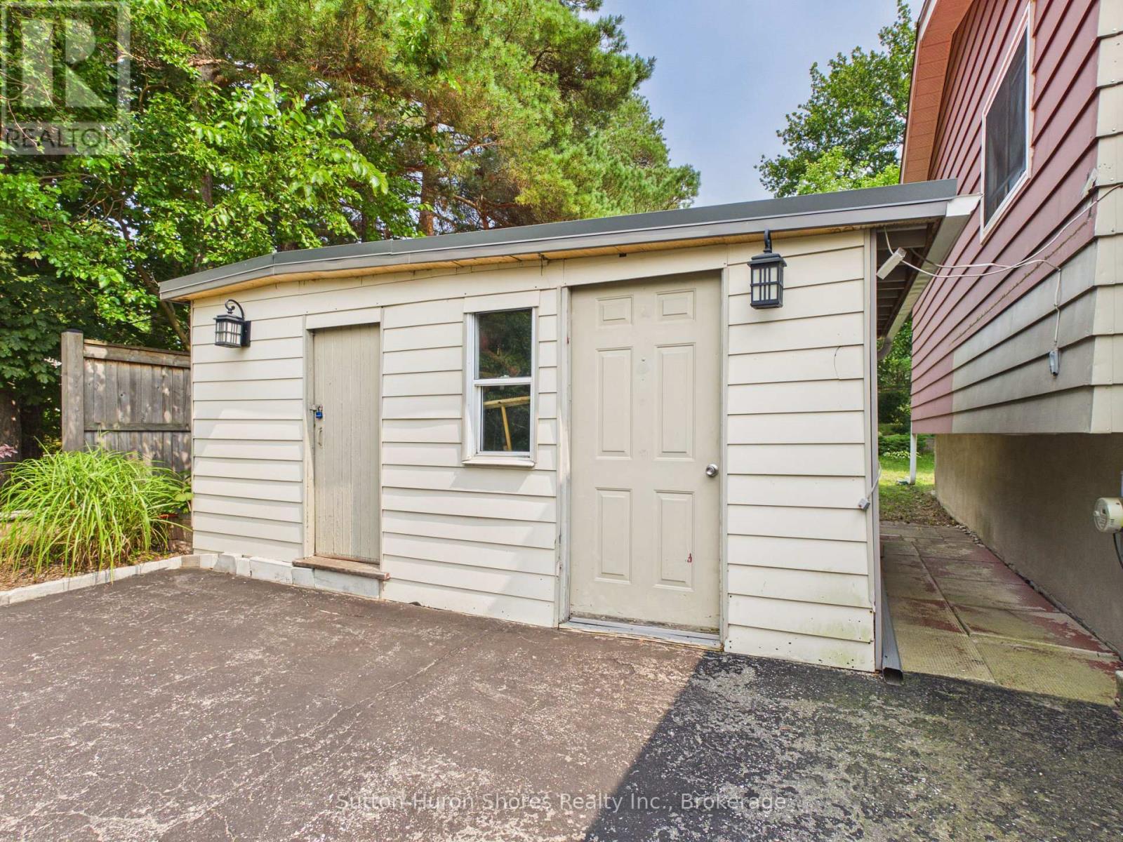 793 Ruby Street, Saugeen Shores, Ontario N0H 2C4 - Photo 28 - X13674672