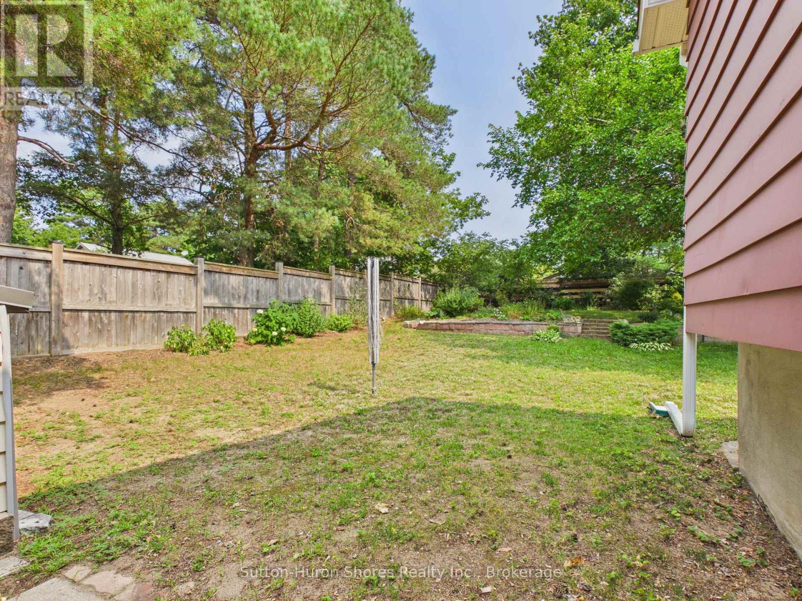 793 Ruby Street, Saugeen Shores, Ontario N0H 2C4 - Photo 31 - X13674672