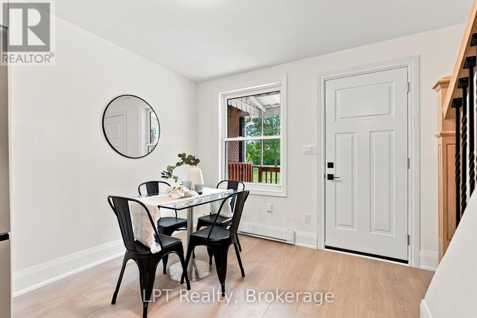 112 Olive Avenue, Oshawa, Ontario  L1H 2P2 - Photo 2 - E13675392