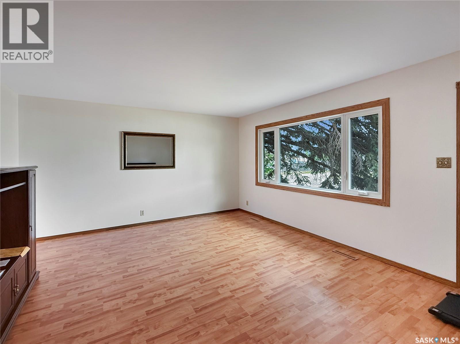 170 Brownlee Avenue, Mclean, Saskatchewan  S0G 3E0 - Photo 11 - SK045571