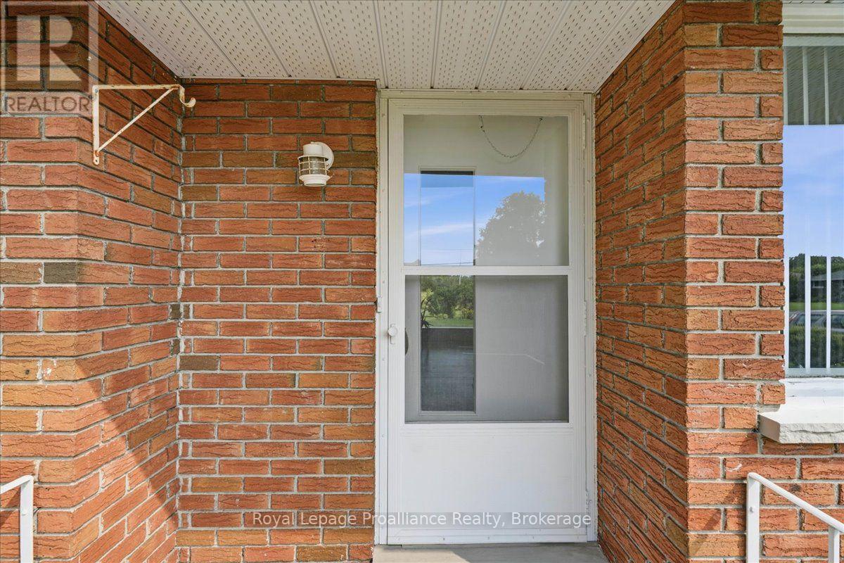 120 Sidney Crescent, Quinte West, Ontario  K0K 1E0 - Photo 4 - X13675440