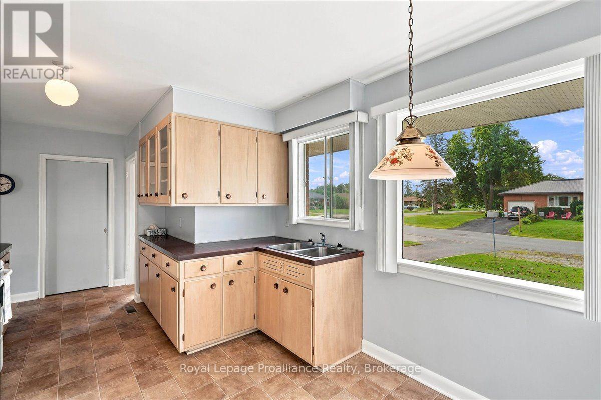 120 Sidney Crescent, Quinte West, Ontario  K0K 1E0 - Photo 7 - X13675440
