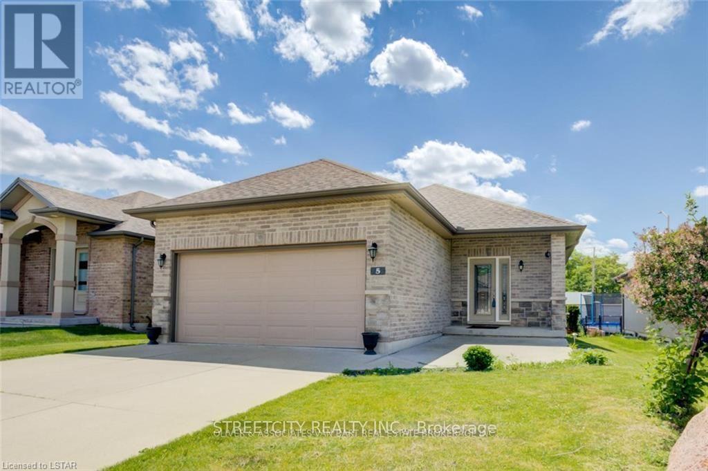 5 - 1430 Highbury Avenue N, London East, Ontario  N5Y 6M4 - Photo 1 - X13675368