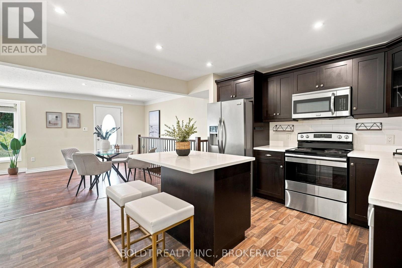 23 Woodelm Drive, St. Catharines, Ontario  L2M 4N5 - Photo 12 - X13675510