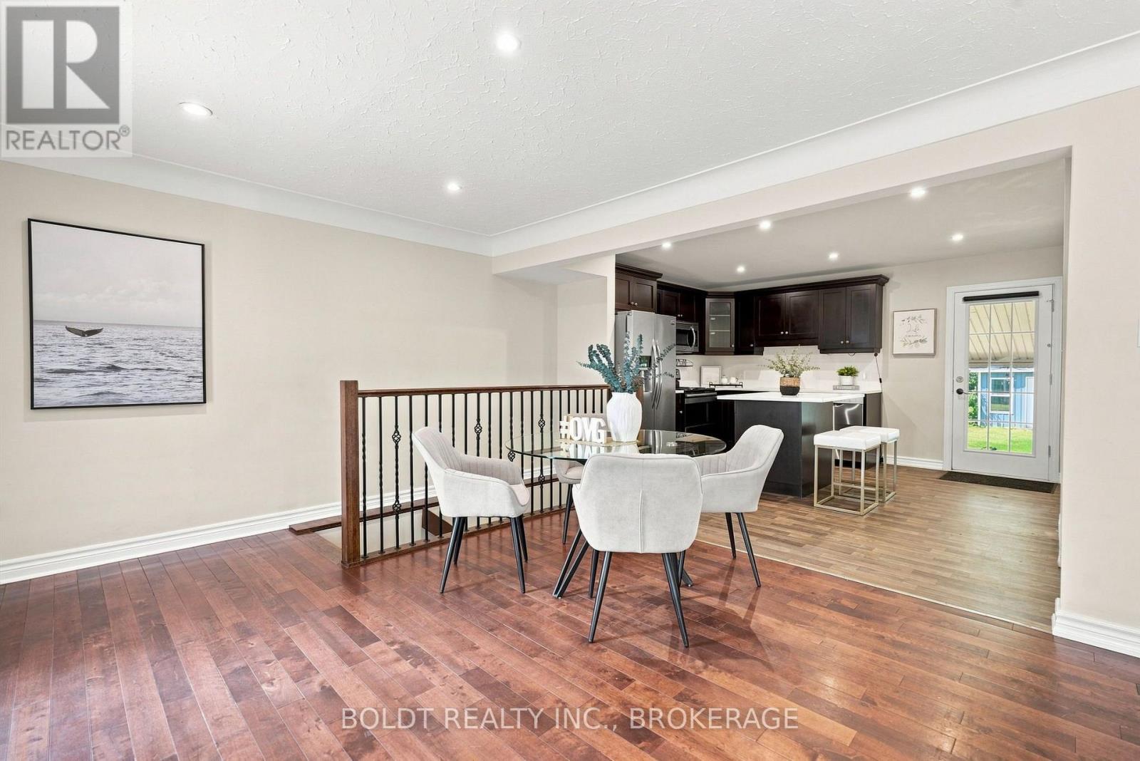 23 Woodelm Drive, St. Catharines, Ontario  L2M 4N5 - Photo 8 - X13675510