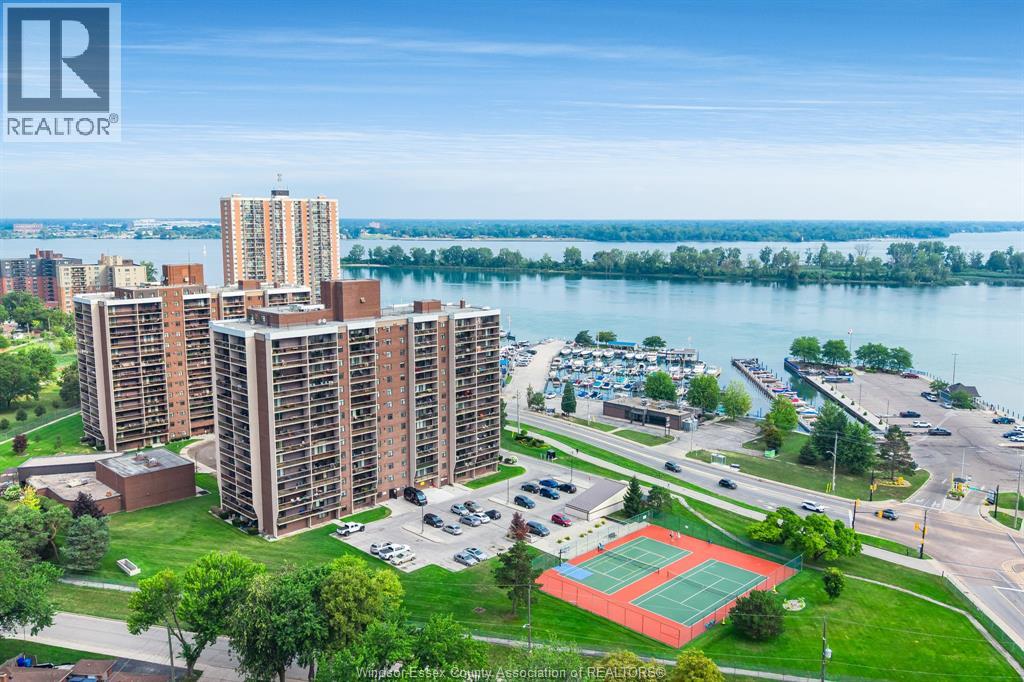 9099 Riverside DRIVE East Unit# 319E, Windsor, Ontario