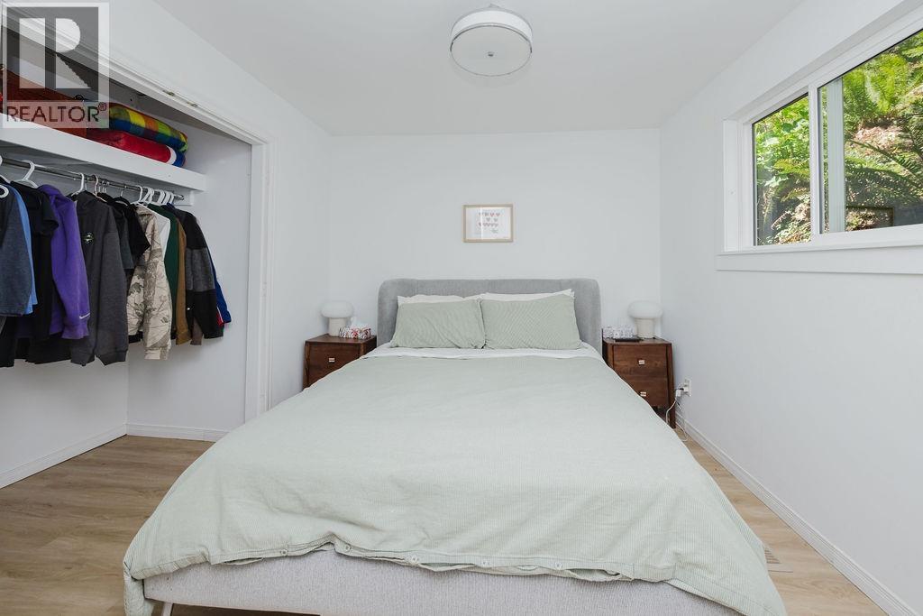 915 Marine Drive, Gibsons, British Columbia  V0N 1V1 - Photo 15 - R3155763