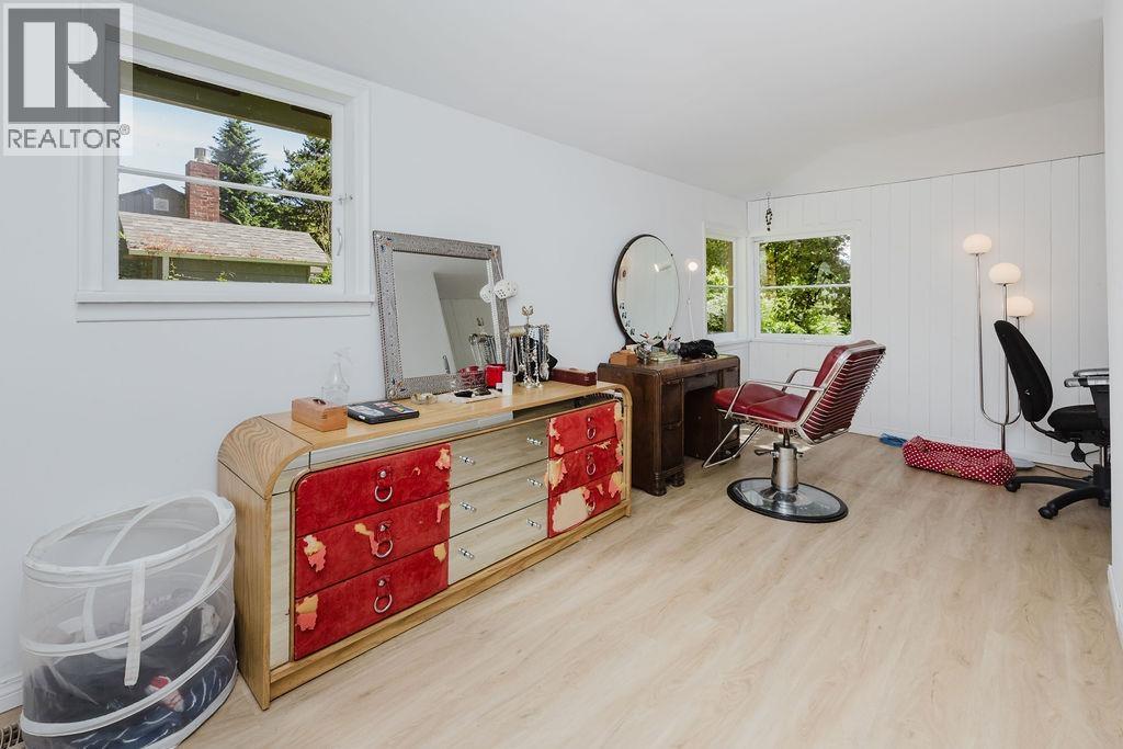 915 Marine Drive, Gibsons, British Columbia  V0N 1V1 - Photo 16 - R3155763