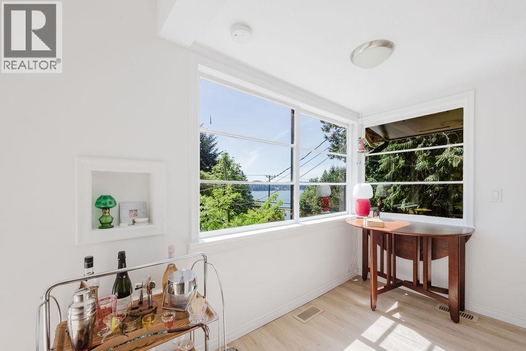 915 Marine Drive, Gibsons, British Columbia  V0N 1V1 - Photo 7 - R3155763