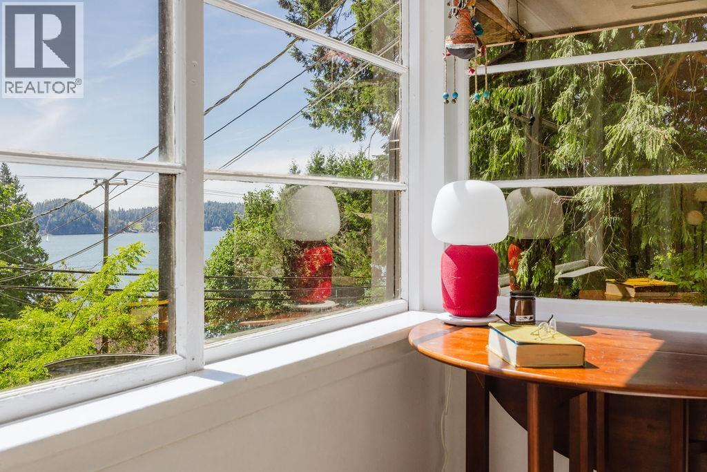 915 Marine Drive, Gibsons, British Columbia  V0N 1V1 - Photo 8 - R3155763