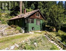 915 MARINE DRIVE, Gibsons, British Columbia
