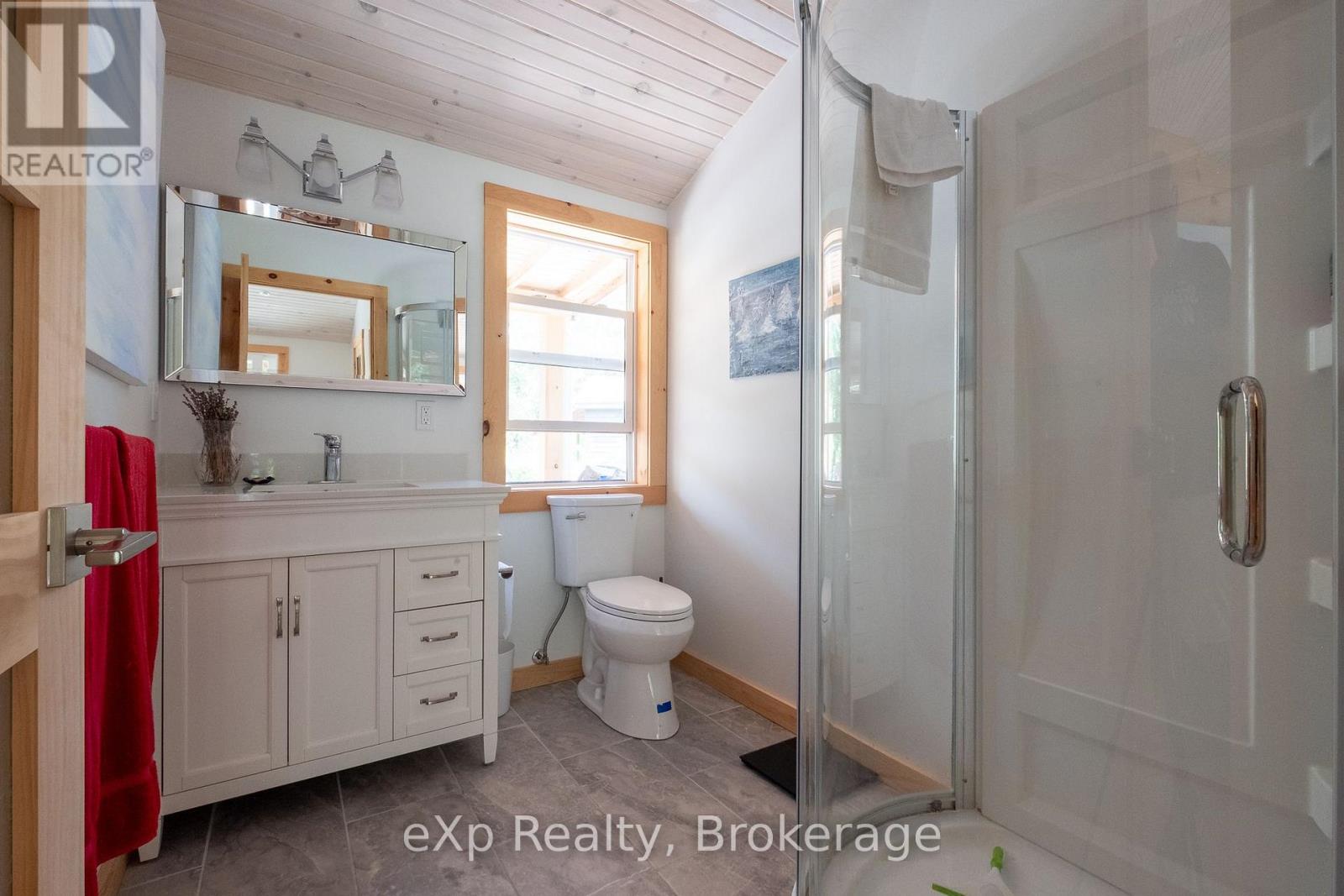 174745 Mulock Road, West Grey, Ontario  N0G 1S0 - Photo 15 - X13675448