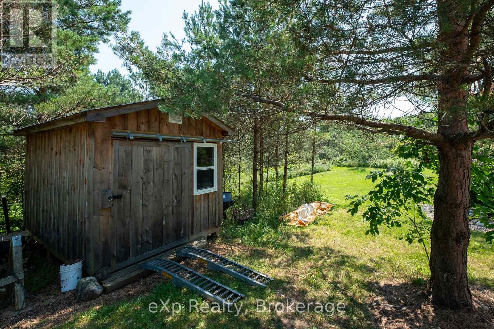 174745 Mulock Road, West Grey, Ontario  N0G 1S0 - Photo 37 - X13675448