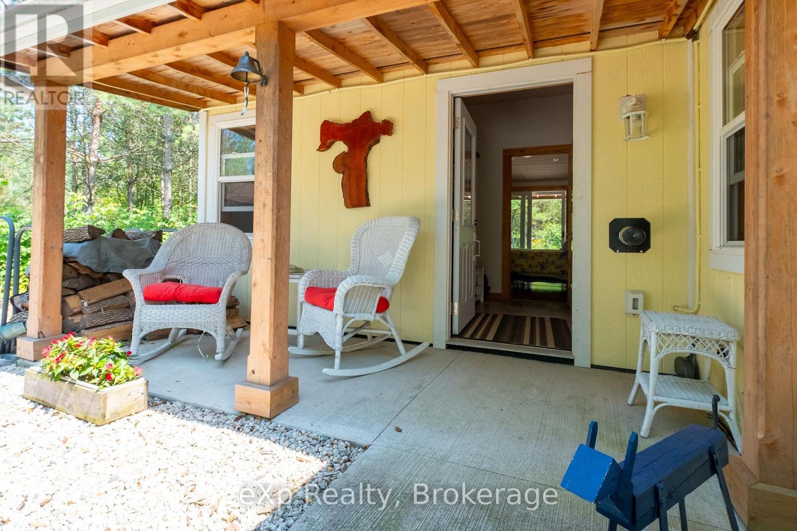 174745 Mulock Road, West Grey, Ontario  N0G 1S0 - Photo 9 - X13675448