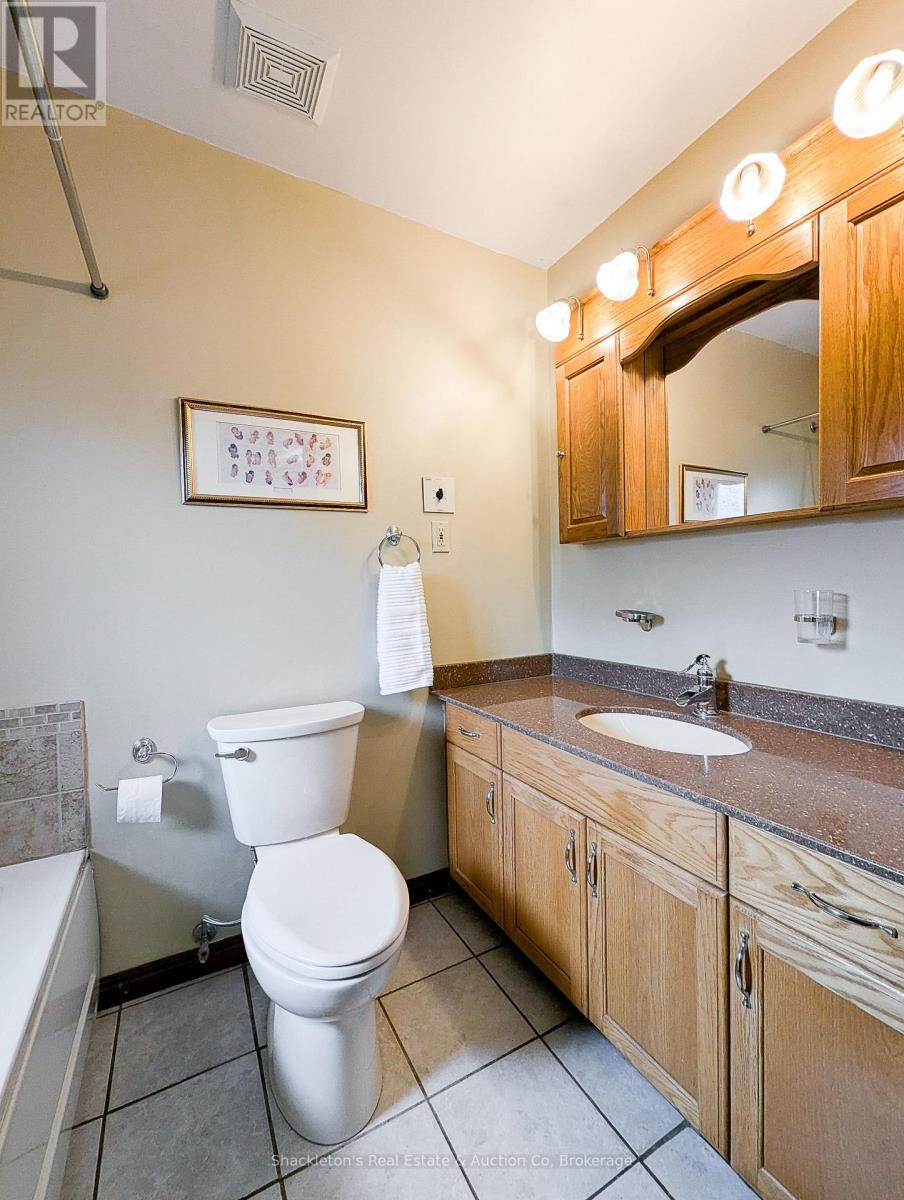 229 Briarhill Drive, Stratford, Ontario  N5A 7T1 - Photo 23 - X13675500
