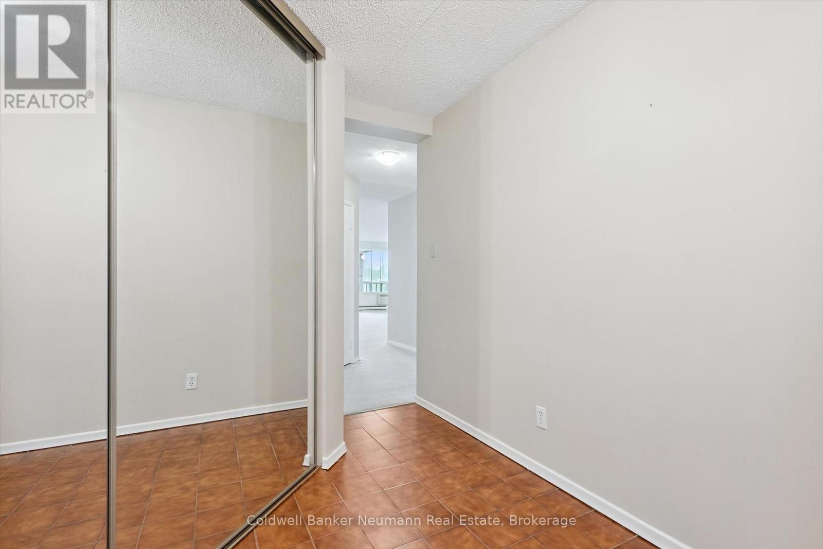 708 - 22 Marilyn Drive, Guelph (Riverside Park), Ontario  N1H 7T1 - Photo 6 - X13675504