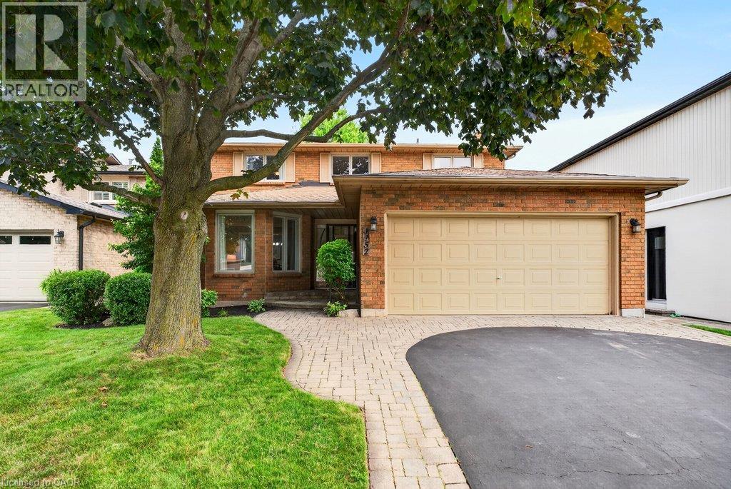 1152 Lockhart Road, Burlington, Ontario  L7S 1G9 - Photo 1 - 40849534