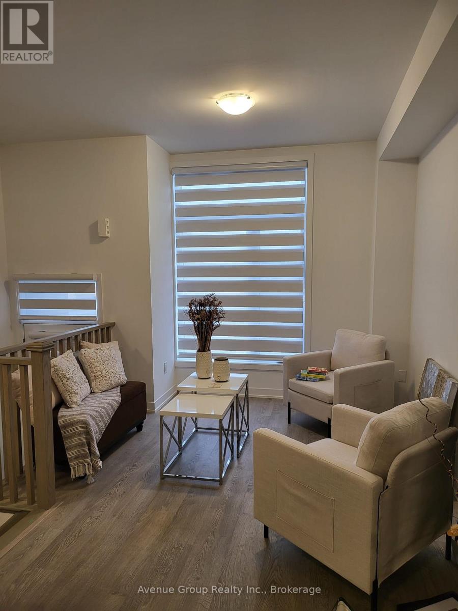 60 Hooyo Terrace, Toronto, Ontario  M6A 0E2 - Photo 10 - C13675360