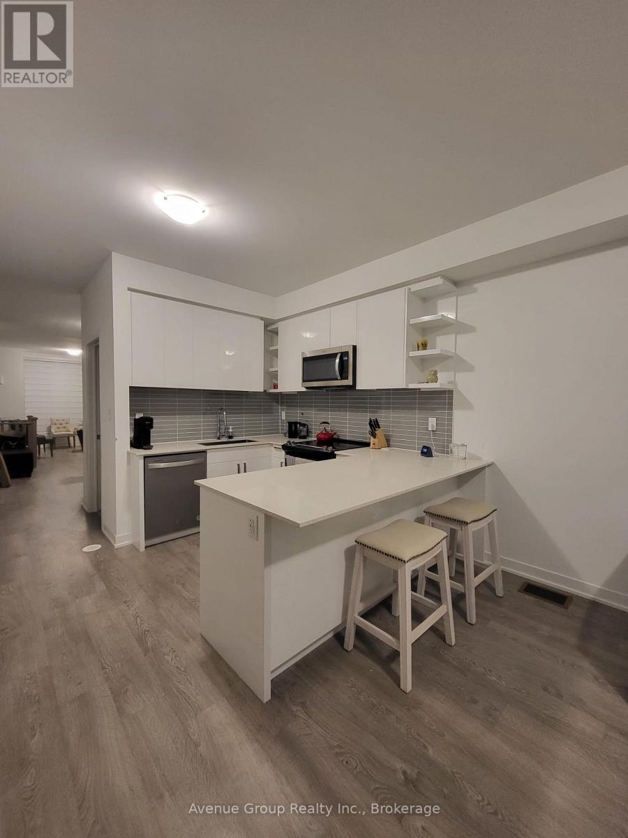 60 Hooyo Terrace, Toronto, Ontario  M6A 0E2 - Photo 2 - C13675360