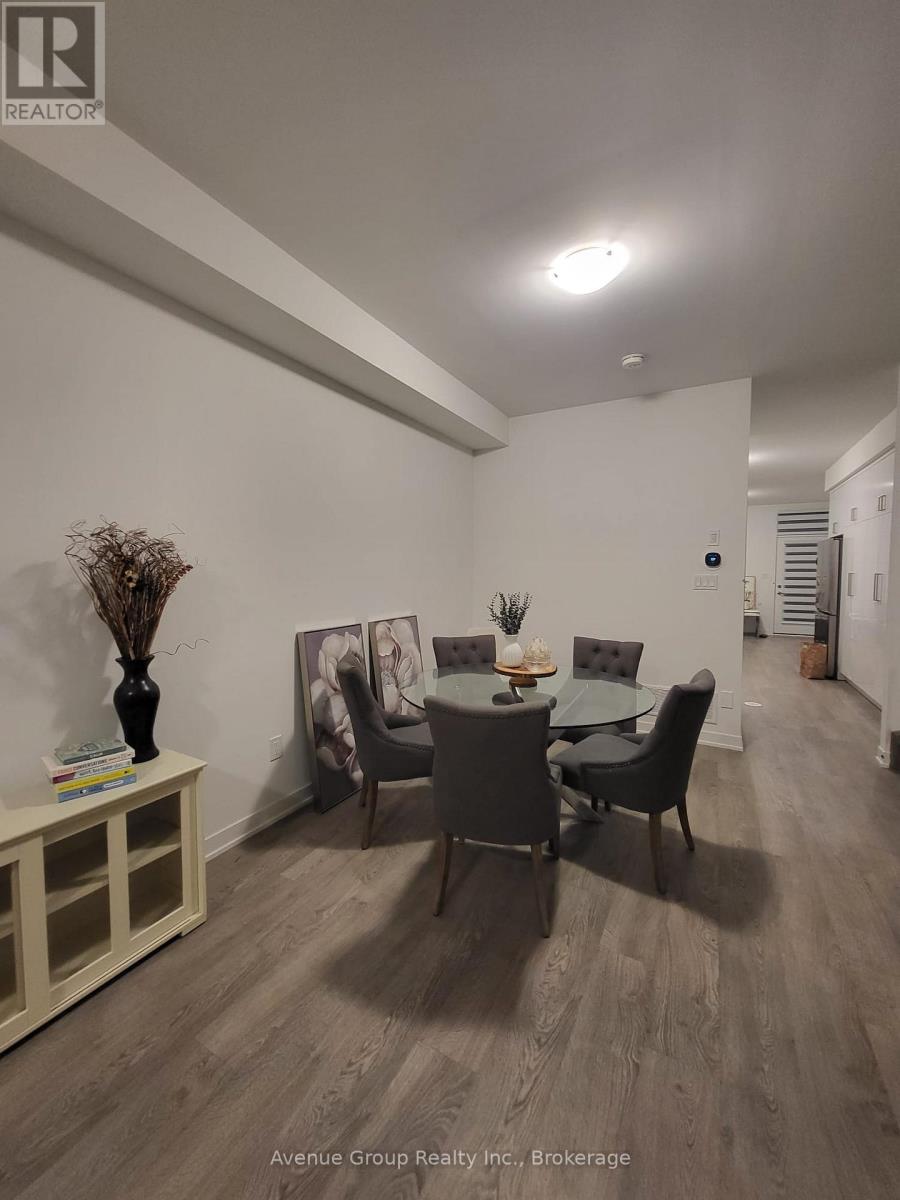 60 Hooyo Terrace, Toronto, Ontario  M6A 0E2 - Photo 8 - C13675360