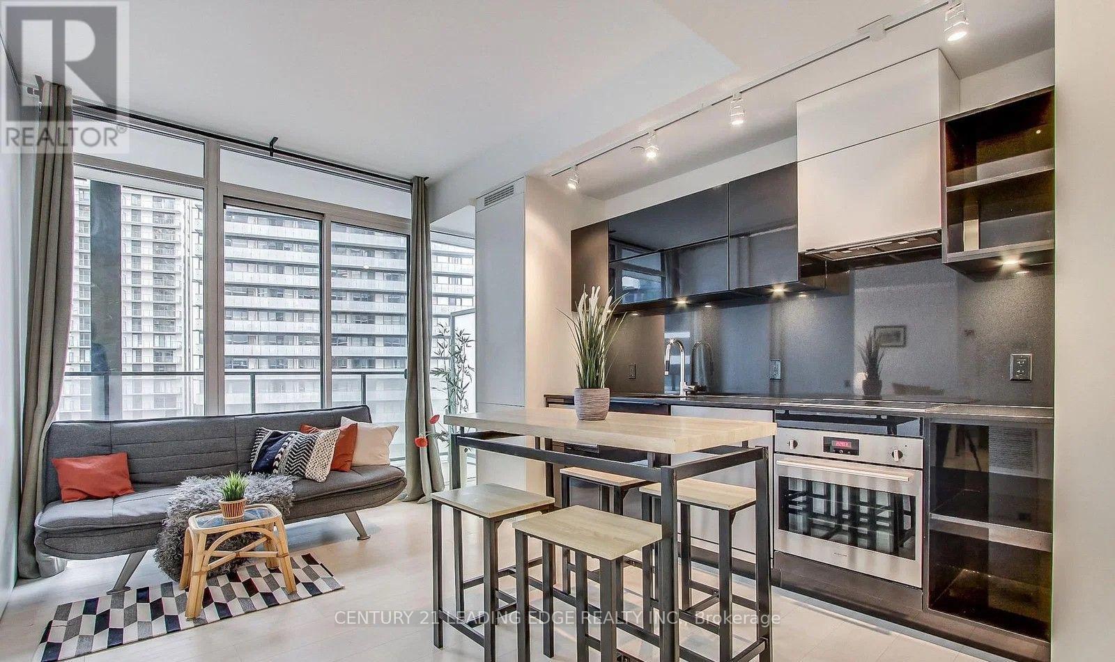 2512 - 125 Peter Street, Toronto, Ontario  M5V 0M2 - Photo 4 - C13675366