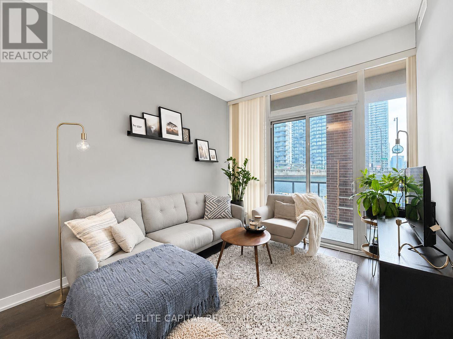 628 - 20 Bruyeres Mews, Toronto, Ontario  M5V 0G8 - Photo 4 - C13675458