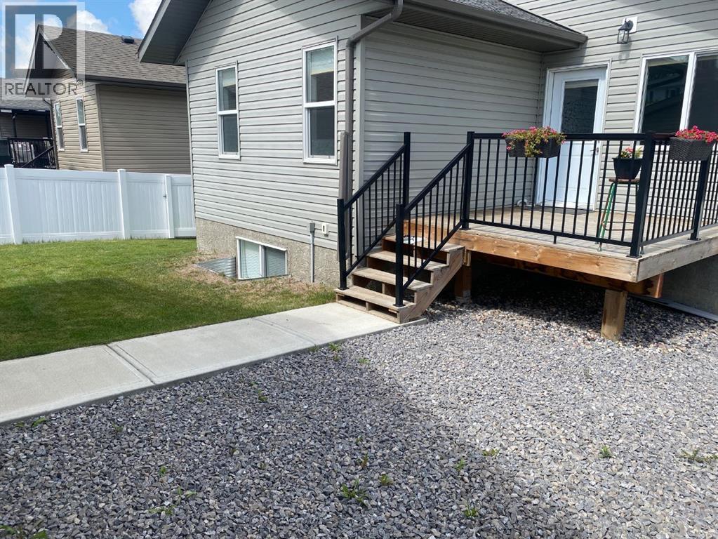 7401 44 Avenue, Camrose, Alberta  T4V 5E1 - Photo 7 - A2337303