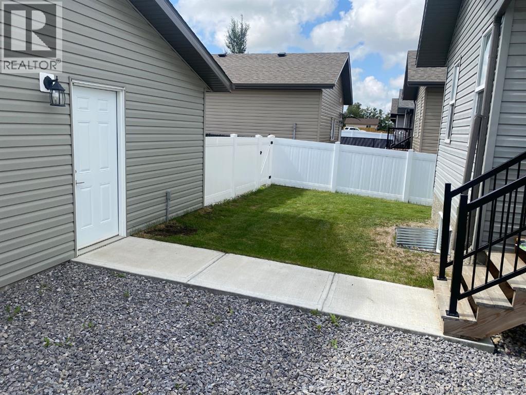 7401 44 Avenue, Camrose, Alberta  T4V 5E1 - Photo 5 - A2337303