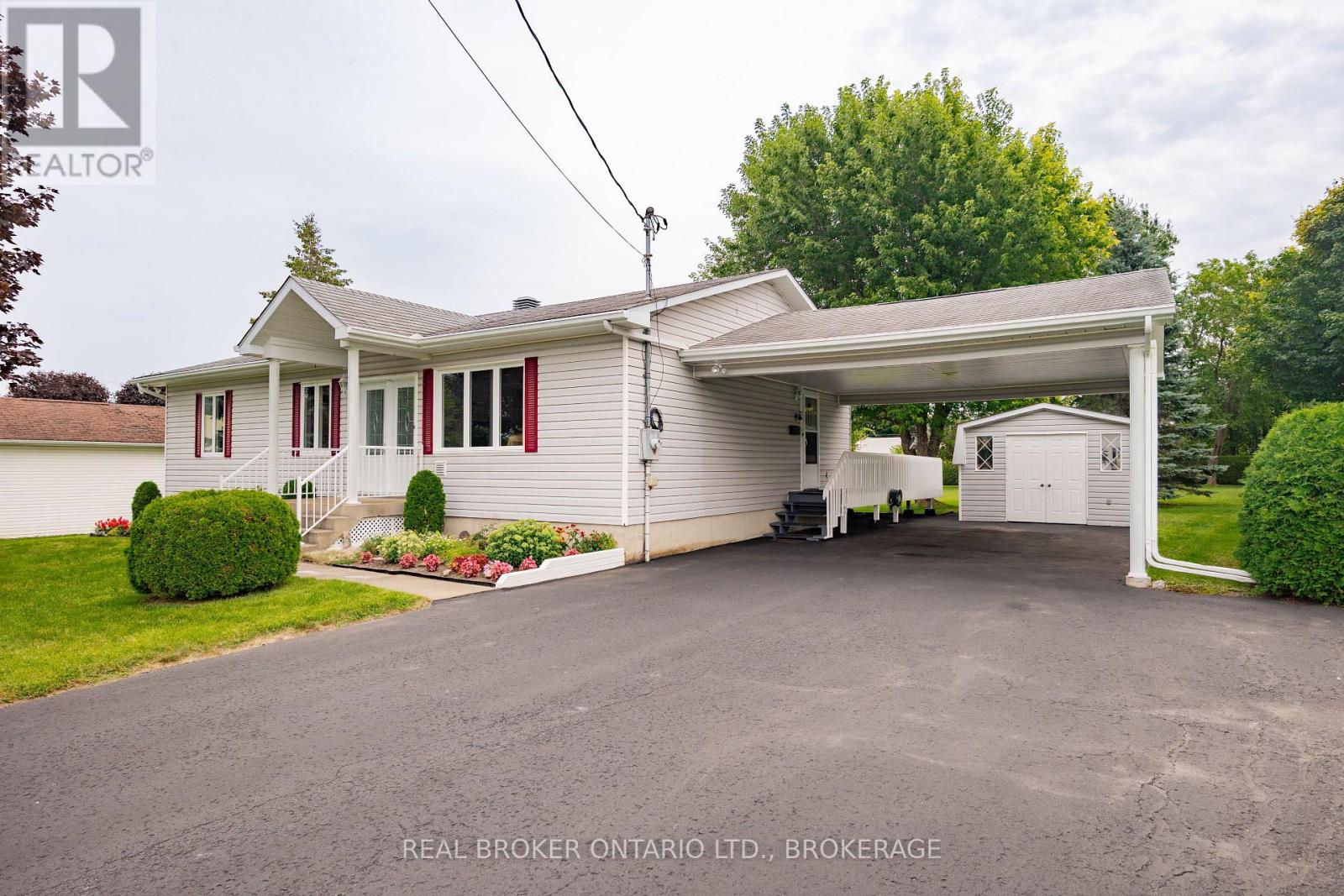 20392 Roy Crescent, South Glengarry, Ontario K0C 1L0 - Photo 4 - X13675462