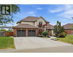 5 MANOR Crescent, Grimsby, Ontario