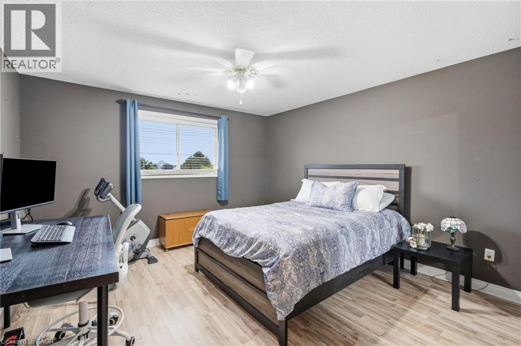 5 Manor Crescent, Grimsby, Ontario  L3M 5J9 - Photo 23 - 40846426