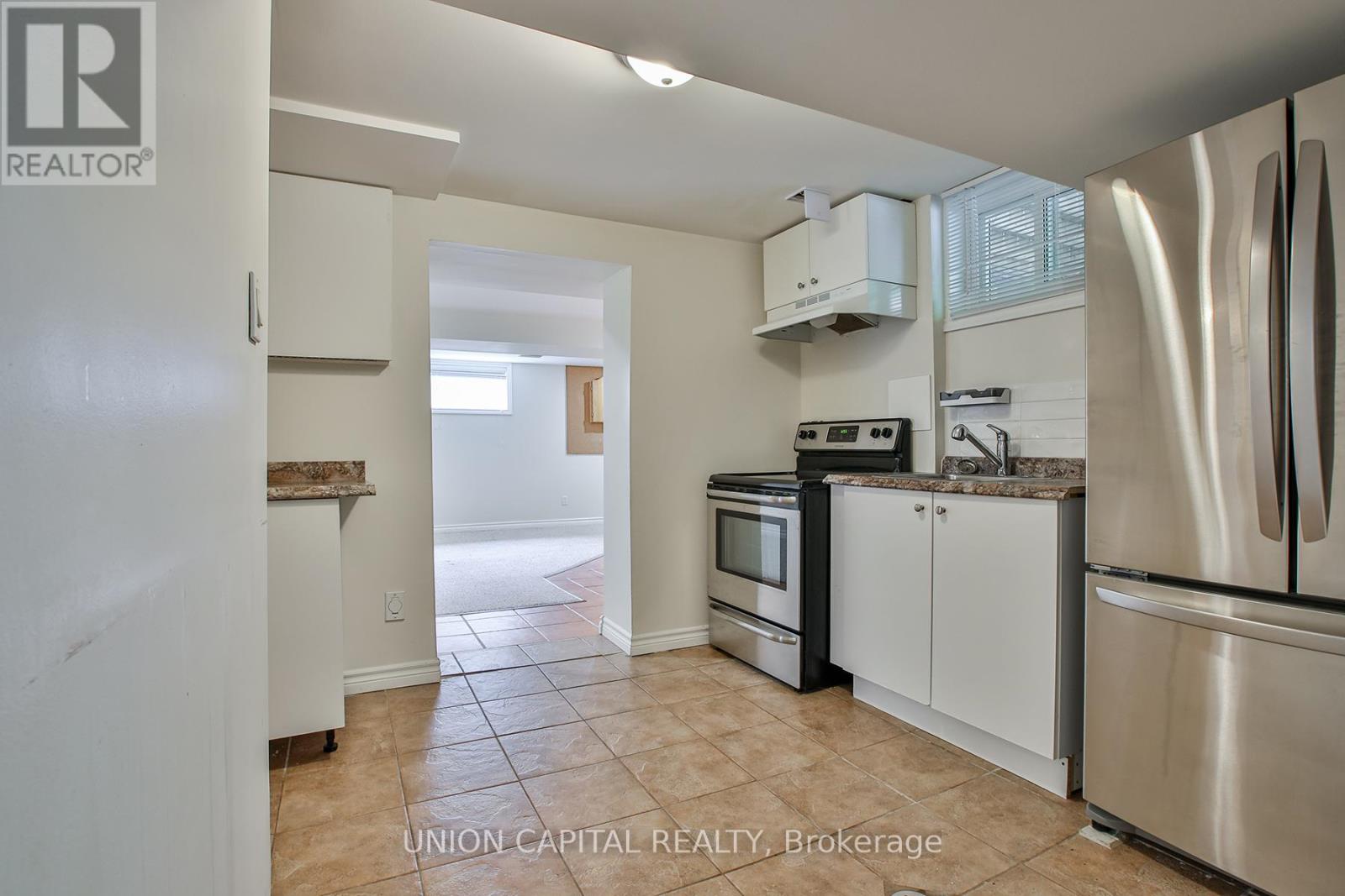 Lower - 50 Wichey Road, Toronto, Ontario M1C 2H9 - Photo 3 - E13675364