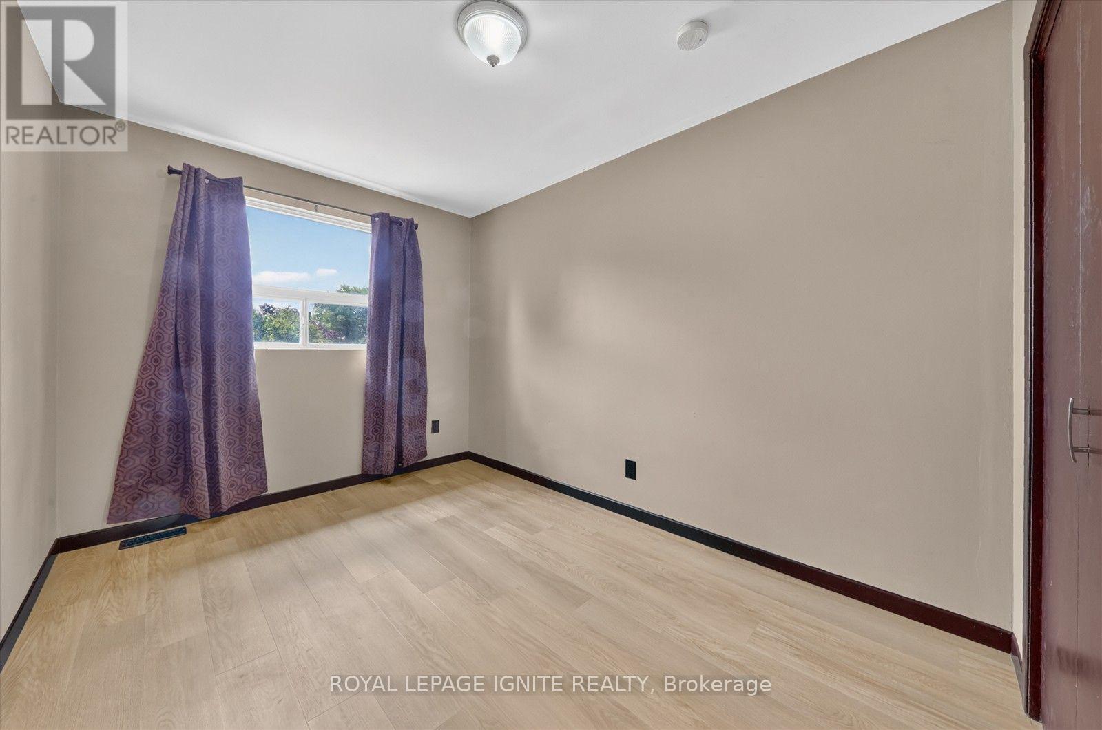 Upper - 88 South Edgely Avenue, Toronto, Ontario  M1N 3L1 - Photo 18 - E13675450