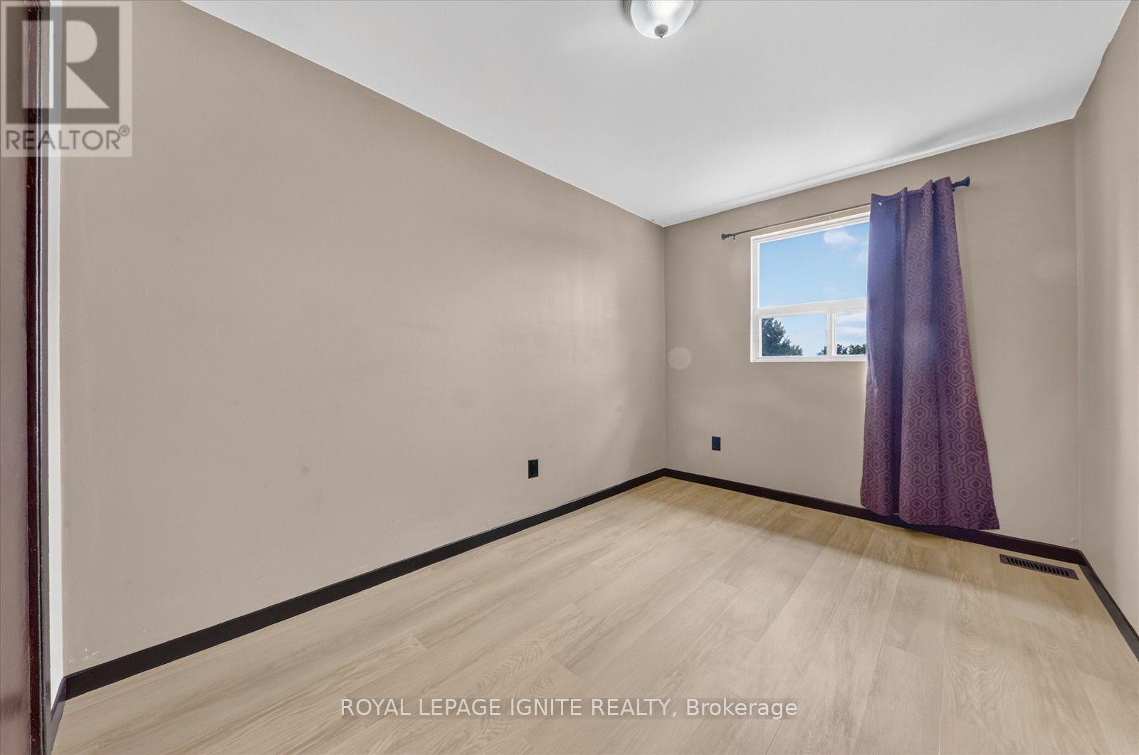 Upper - 88 South Edgely Avenue, Toronto, Ontario  M1N 3L1 - Photo 22 - E13675450