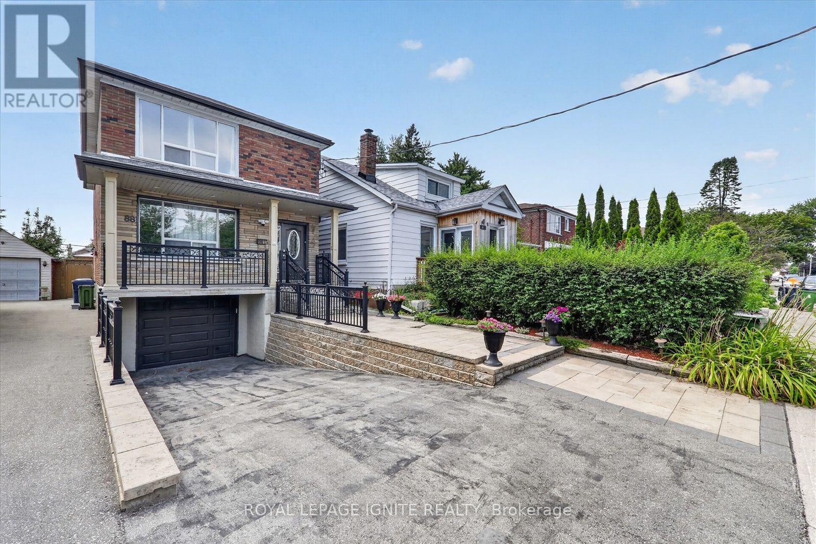 Upper - 88 South Edgely Avenue, Toronto, Ontario  M1N 3L1 - Photo 4 - E13675450