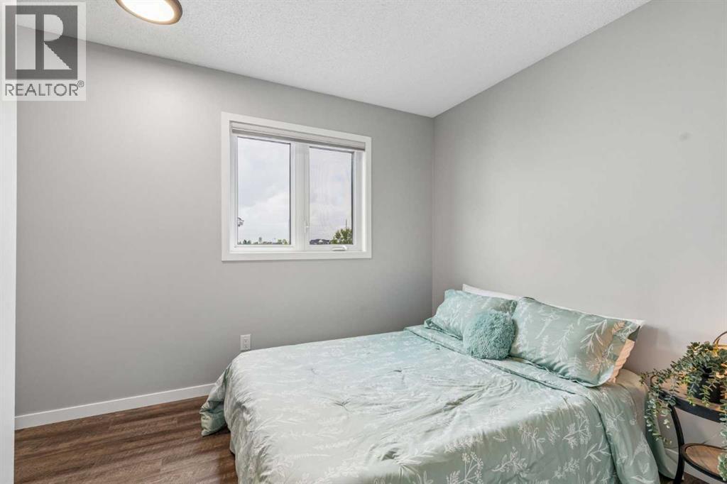 230 Mt Lorette Place SE, Calgary, Alberta T2Z 2L9 - Photo 15 - A2336745