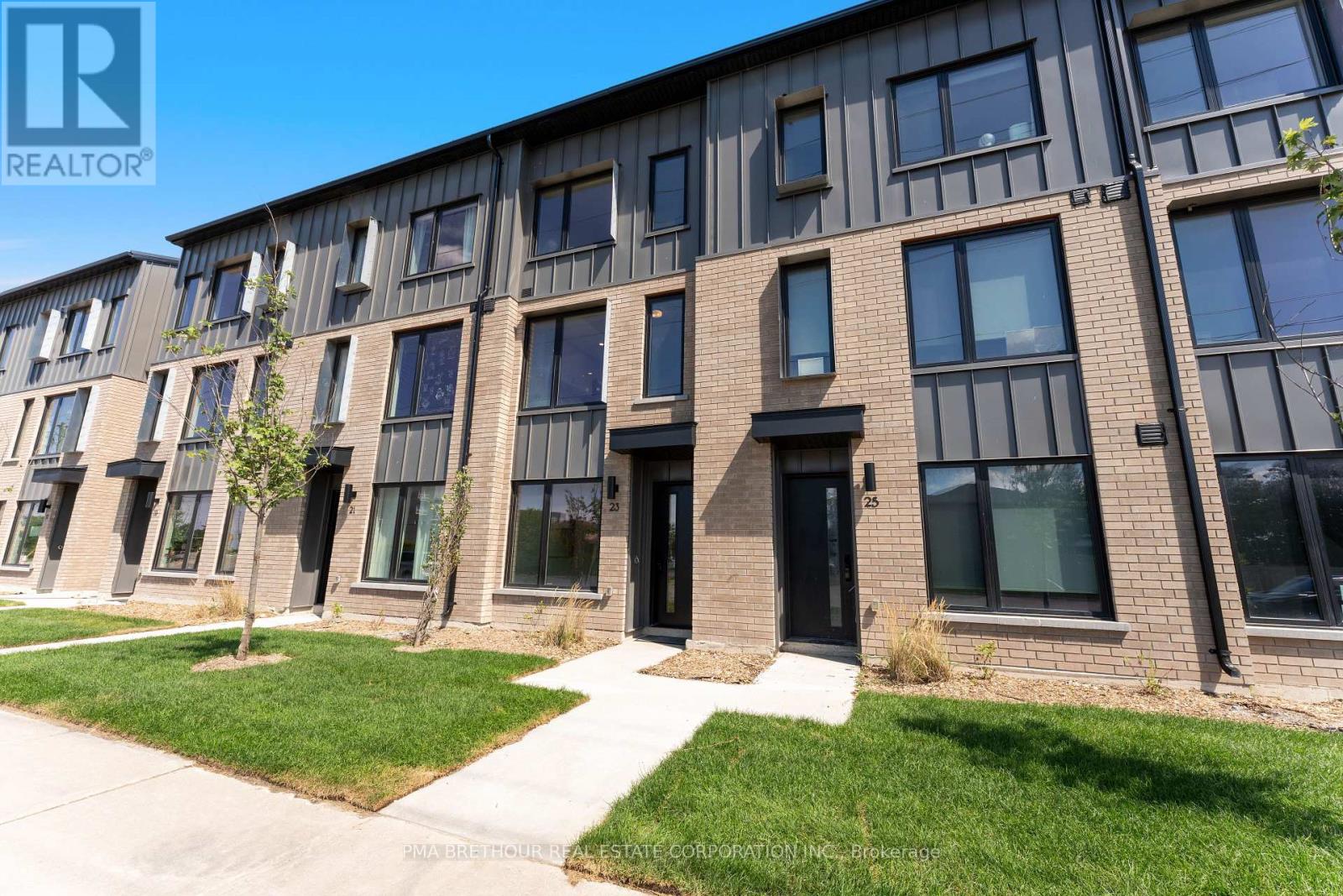 23 RAINWATER LANE, Barrie, Ontario