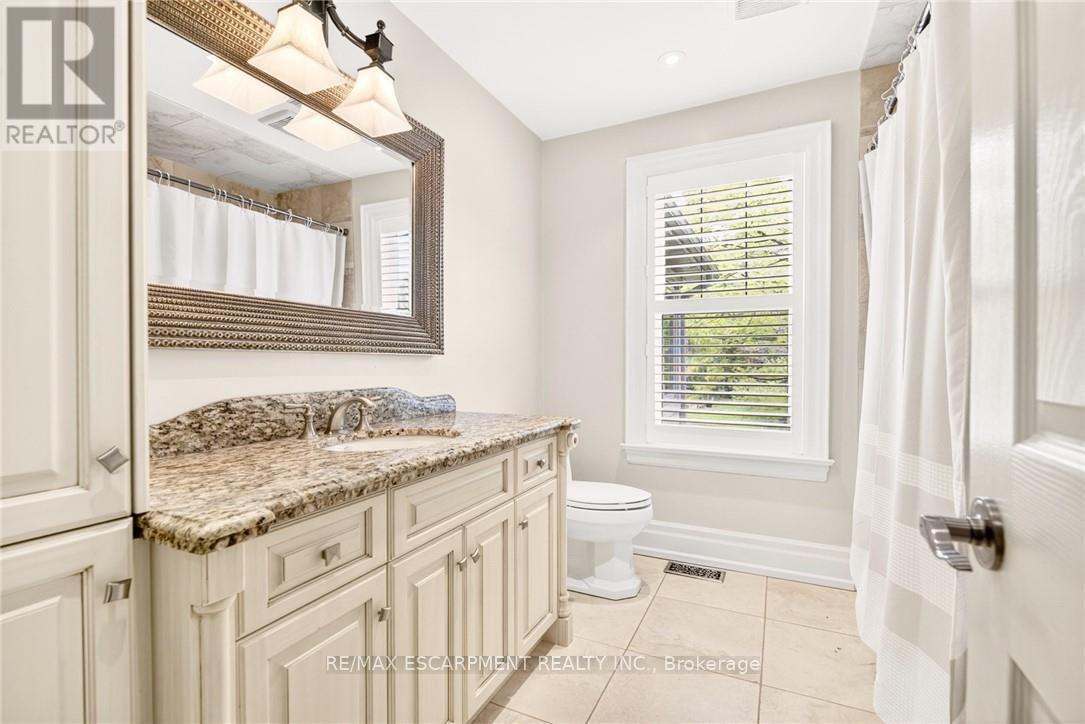 1670 Medad Springs Court, Burlington, Ontario  L8P 0B7 - Photo 17 - W13675362