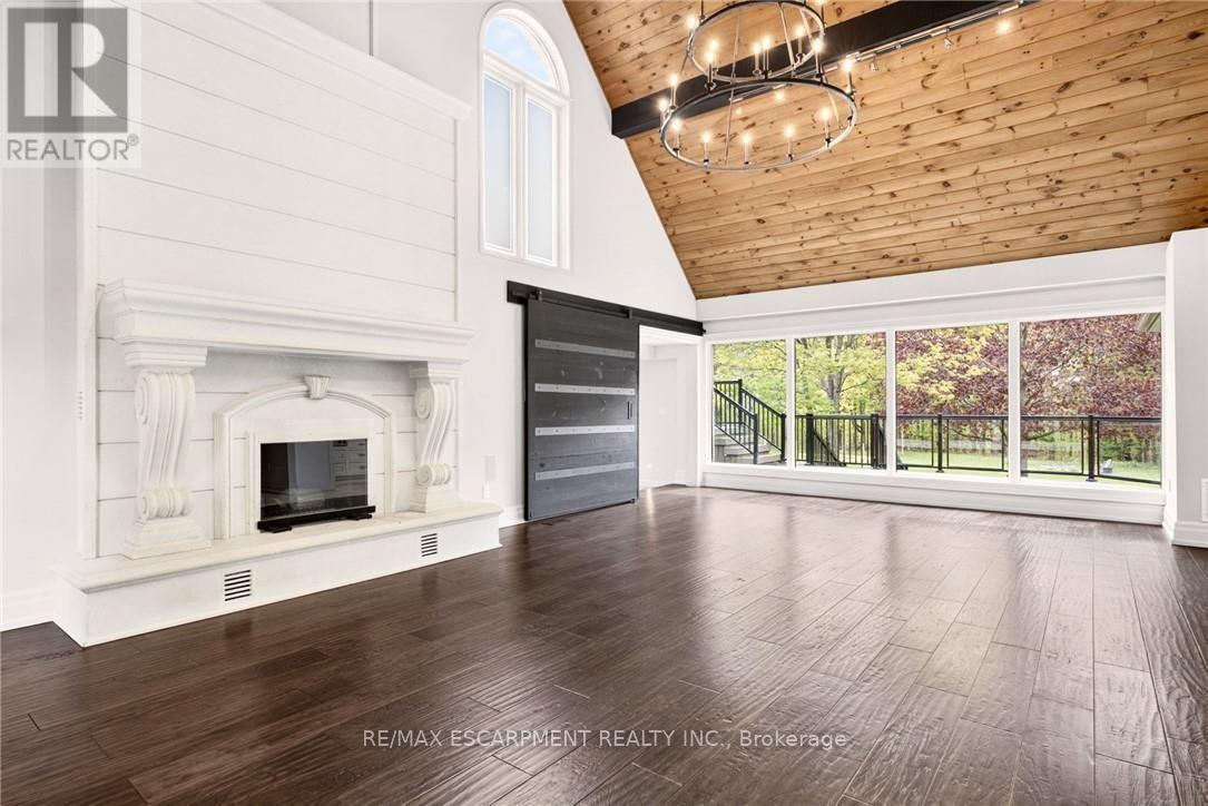1670 Medad Springs Court, Burlington, Ontario  L8P 0B7 - Photo 9 - W13675362