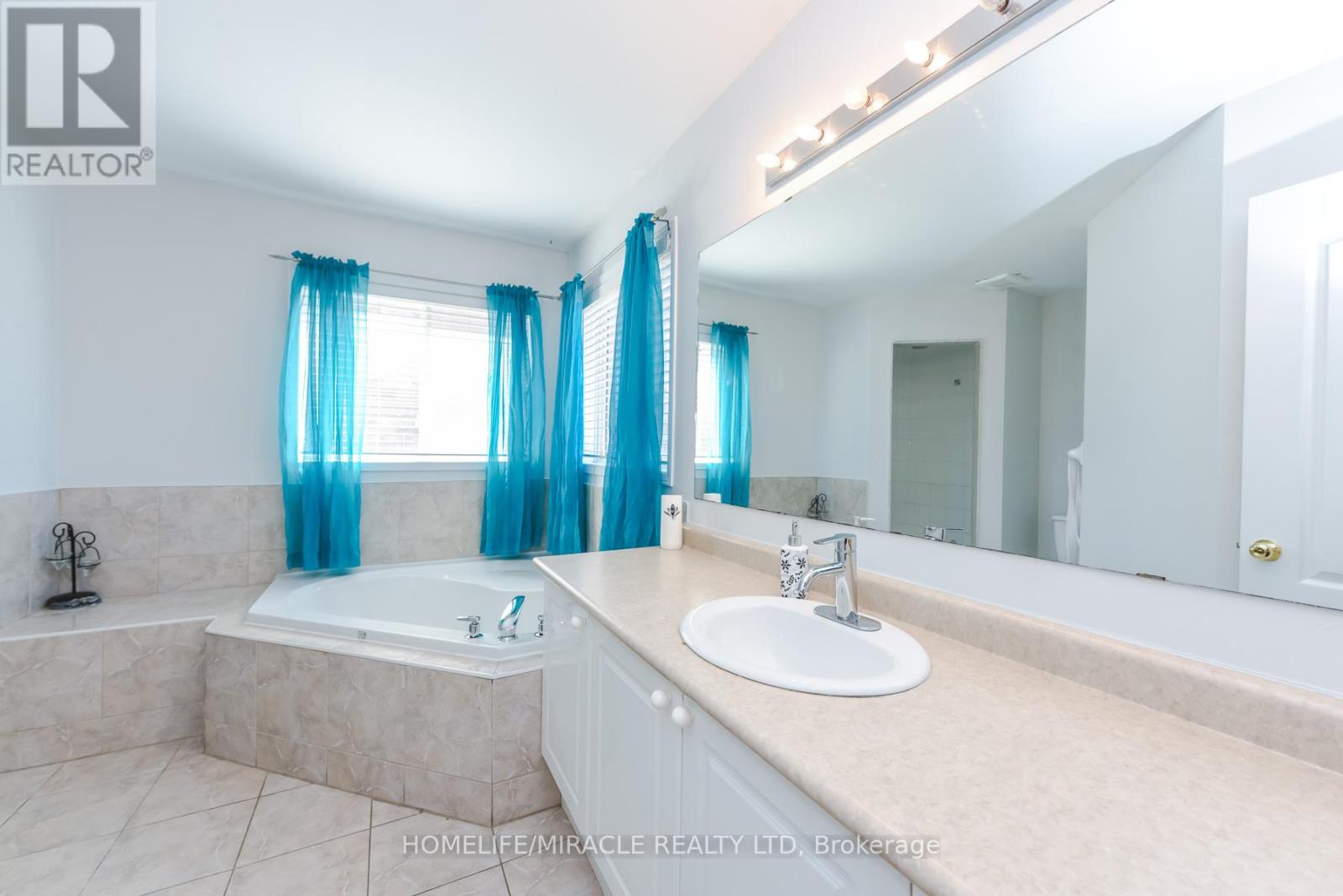 114 Edenbrook Hill Drive, Brampton, Ontario  L7A 2P2 - Photo 21 - W13675398