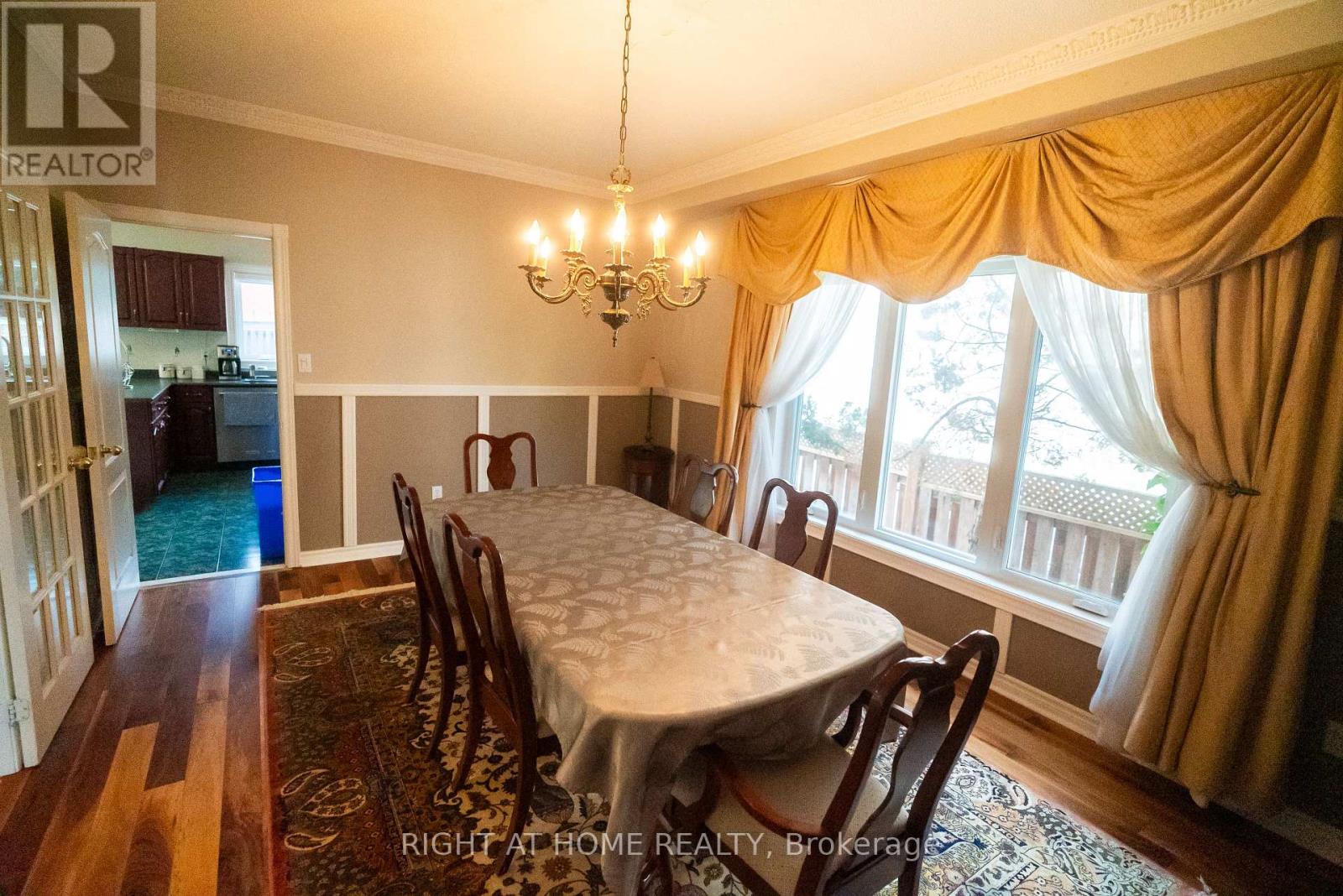 2427 Erin Centre Boulevard, Mississauga, Ontario  L5M 5B3 - Photo 6 - W13675416