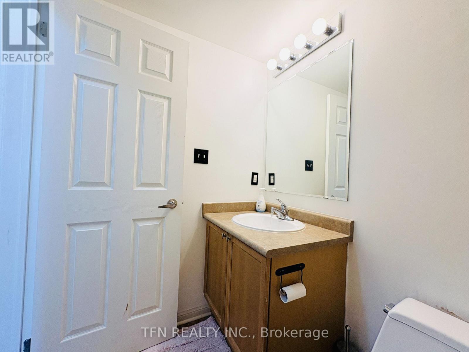 3 - 588 Shoreline Drive, Mississauga, Ontario  L5B 0A8 - Photo 27 - W13675468