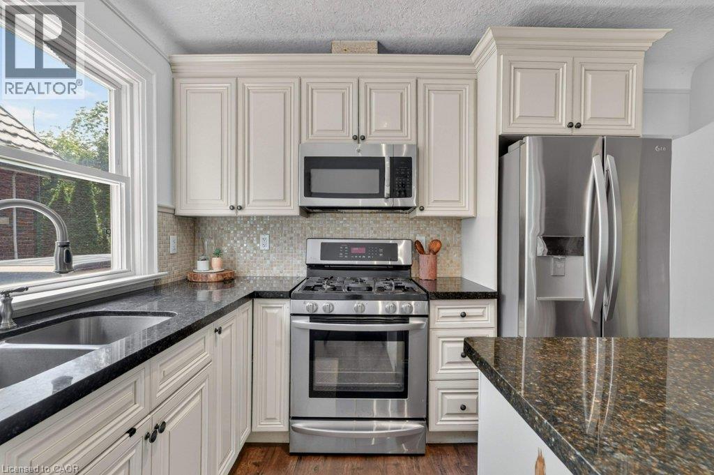 46 Filbert Street, Kitchener, Ontario  N2H 1Y2 - Photo 13 - 40852259